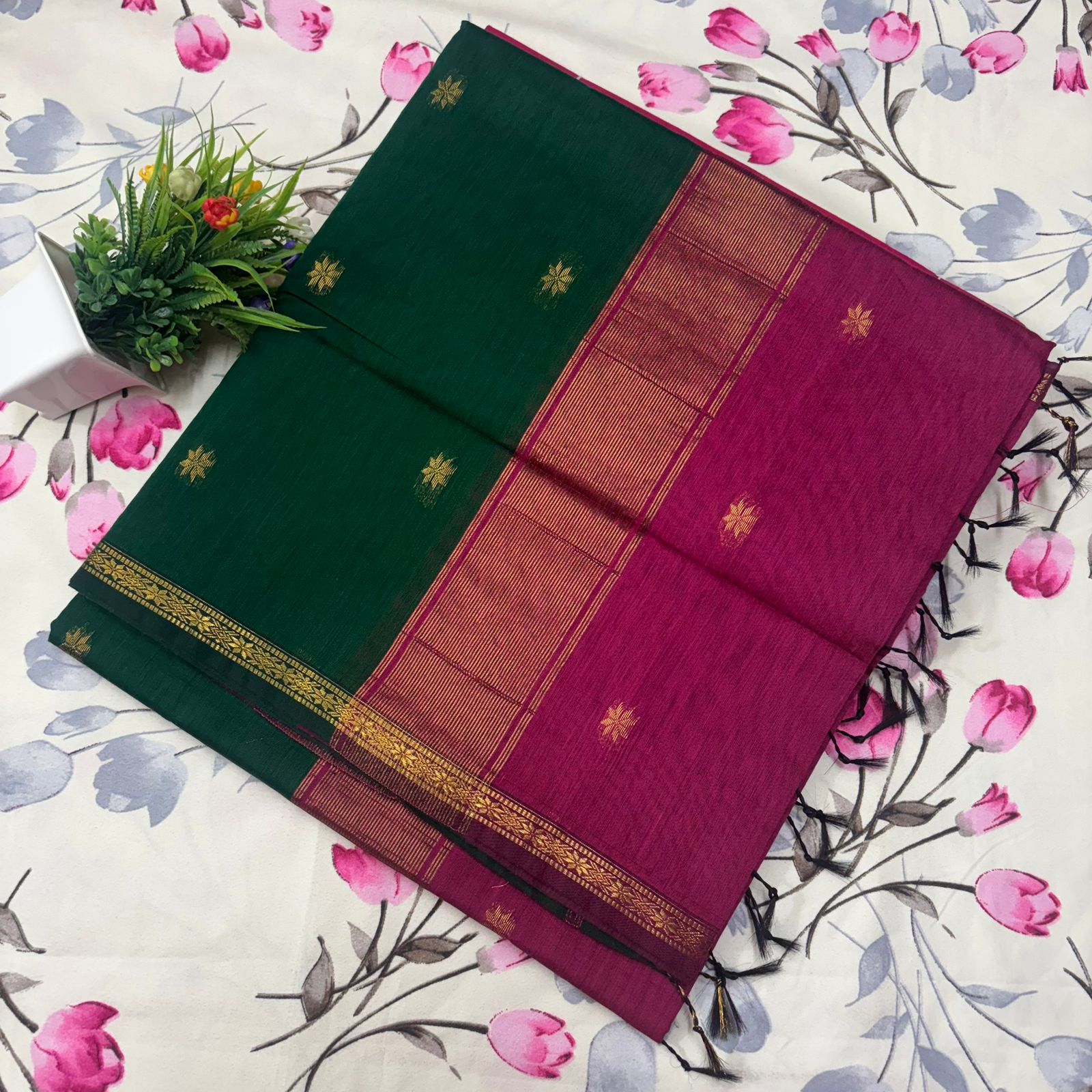 Emerald Green & Magenta Maheshwari Silk Cotton