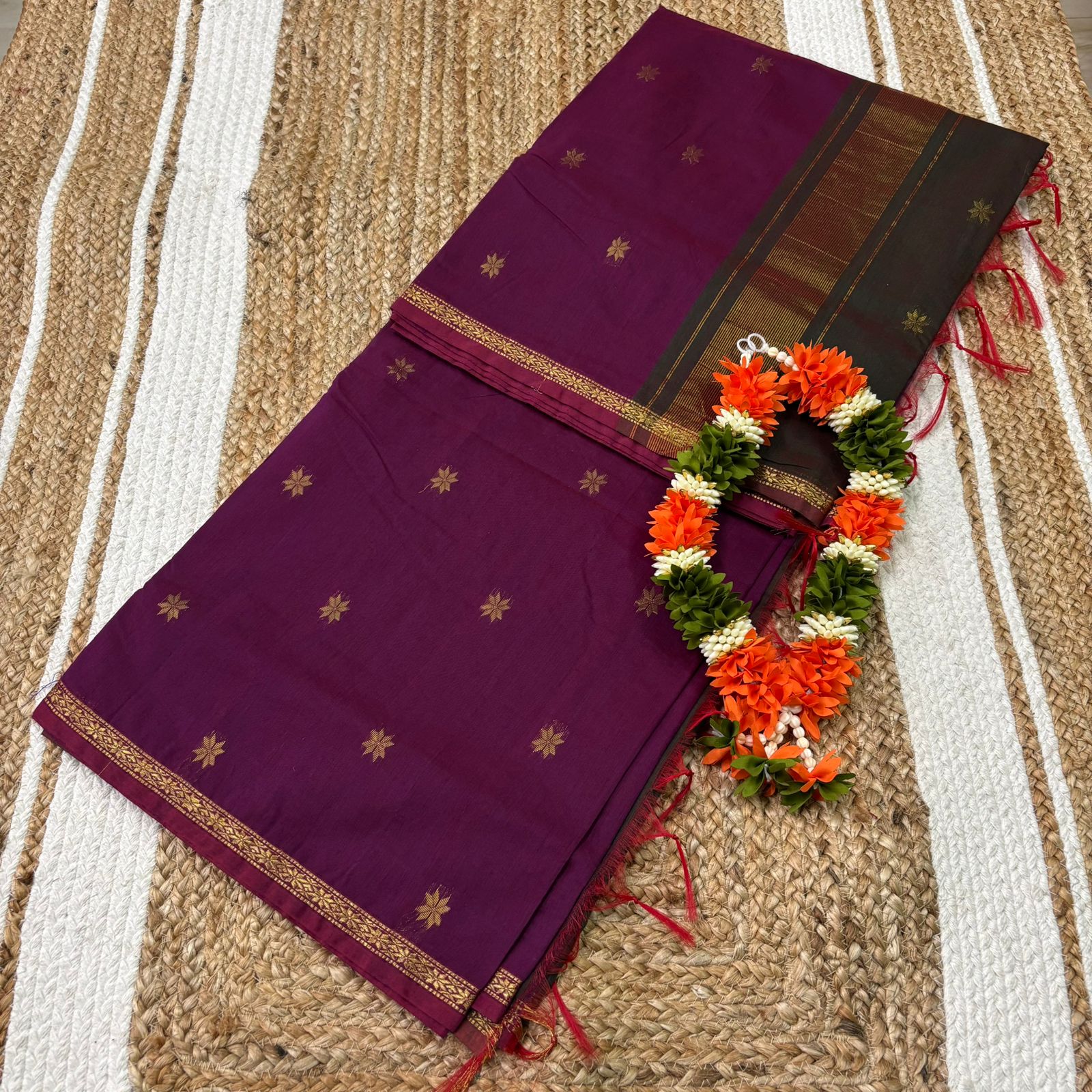 Wine Purple & Black Contrast Maheshwari Silk Cotton